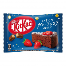 KitKat Strawberry Chocolate Cake 10-Pack 116g Coopers Candy