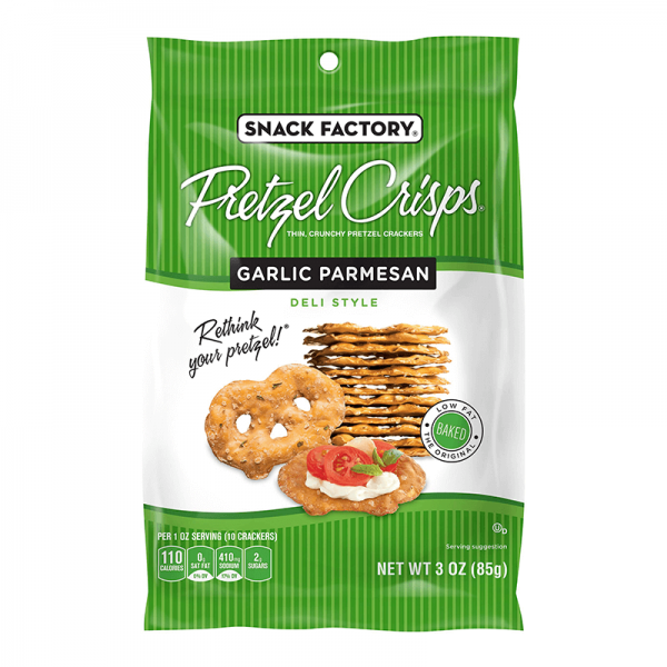 Köp Snack Factory Pretzel Crisps Garlic Parmesan 85g hos Coopers Candy