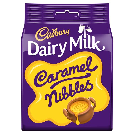 Läs mer om Cadbury Dairy Milk Caramel Nibbles 95g