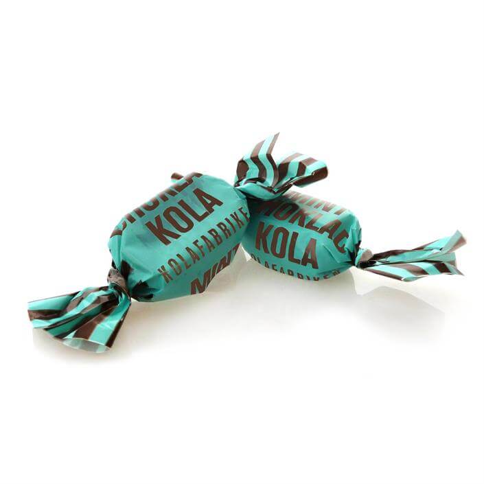 Läs mer om Kolafabriken Mint Chokladkola 1.3kg